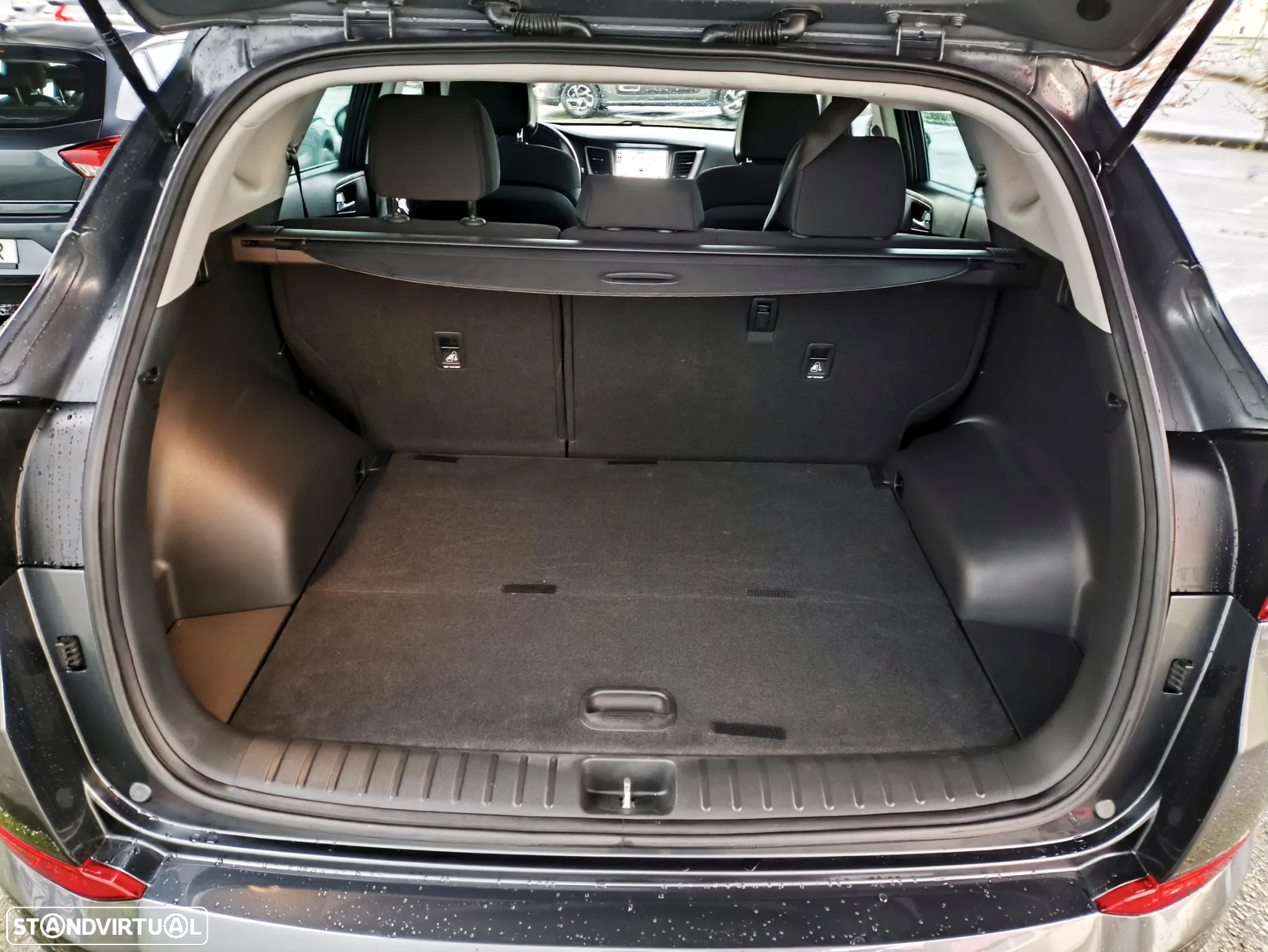 Hyundai Tucson 1.6 GDi Executive - 11