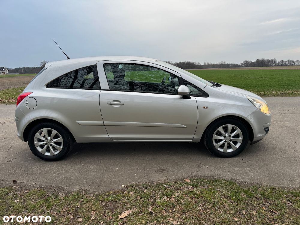 Opel Corsa 1.2 16V Catch me - 4