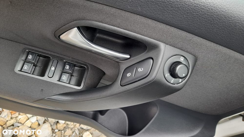 Volkswagen Polo 1.6 TDI DPF Comfortline - 5
