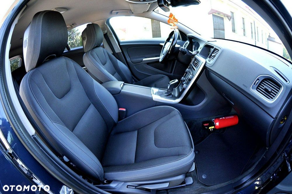 Volvo V60 D3 Geartronic Business Edition - 8