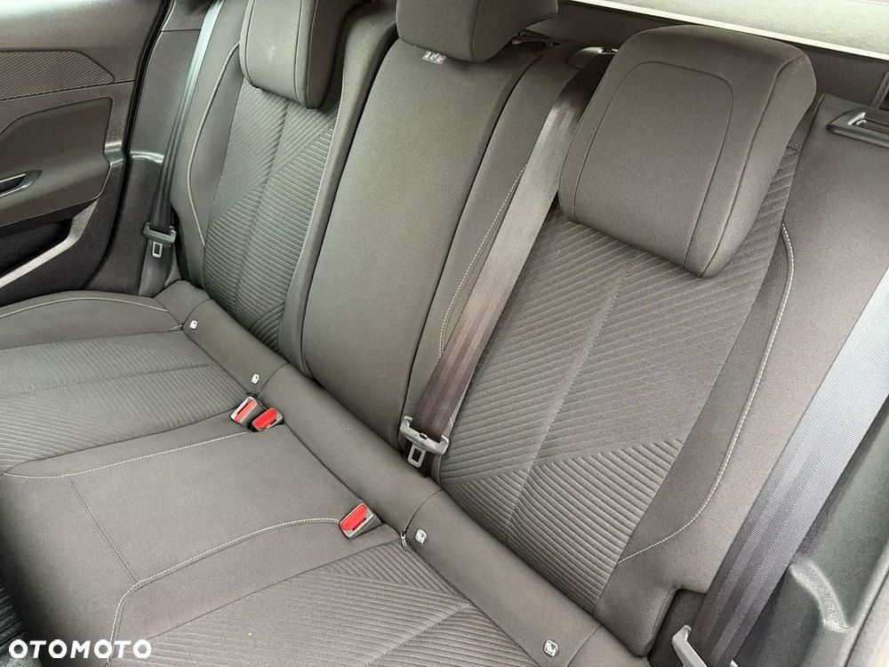 Peugeot 308 1.2 PureTech Active Pack S&S EAT8 - 24