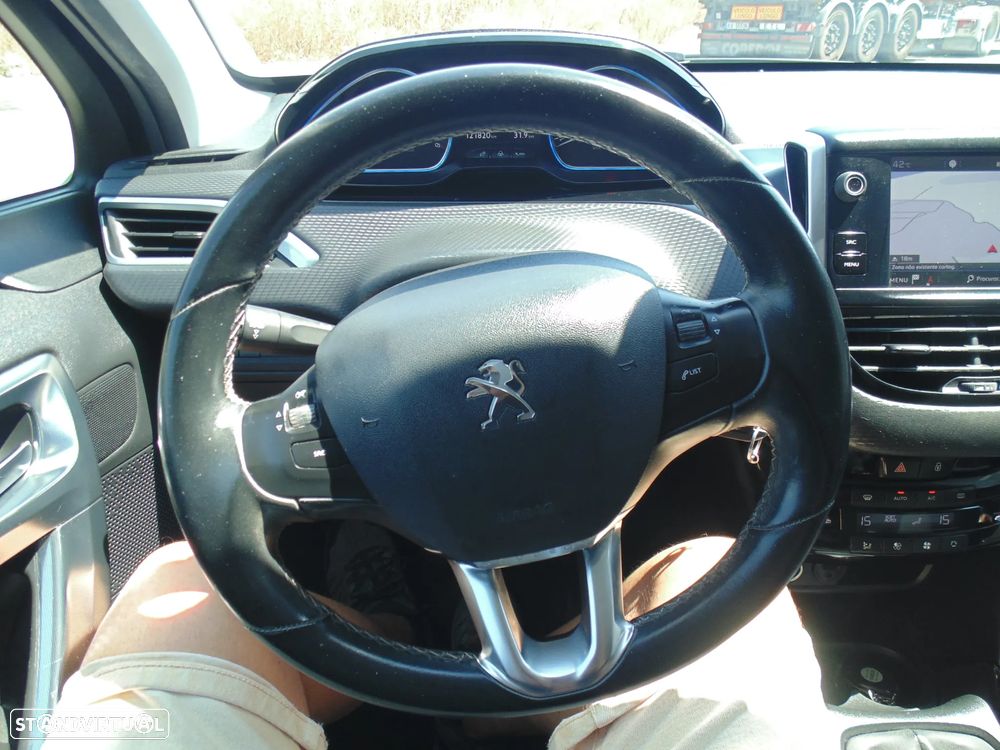 Peugeot 2008 1.6 BlueHDi Allure - 24