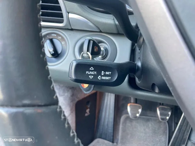 Porsche 911 (997) Carrera 4 S - 16