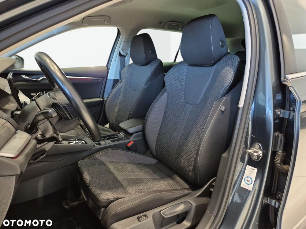 Skoda Octavia 2.0 TDI Style DSG - 11