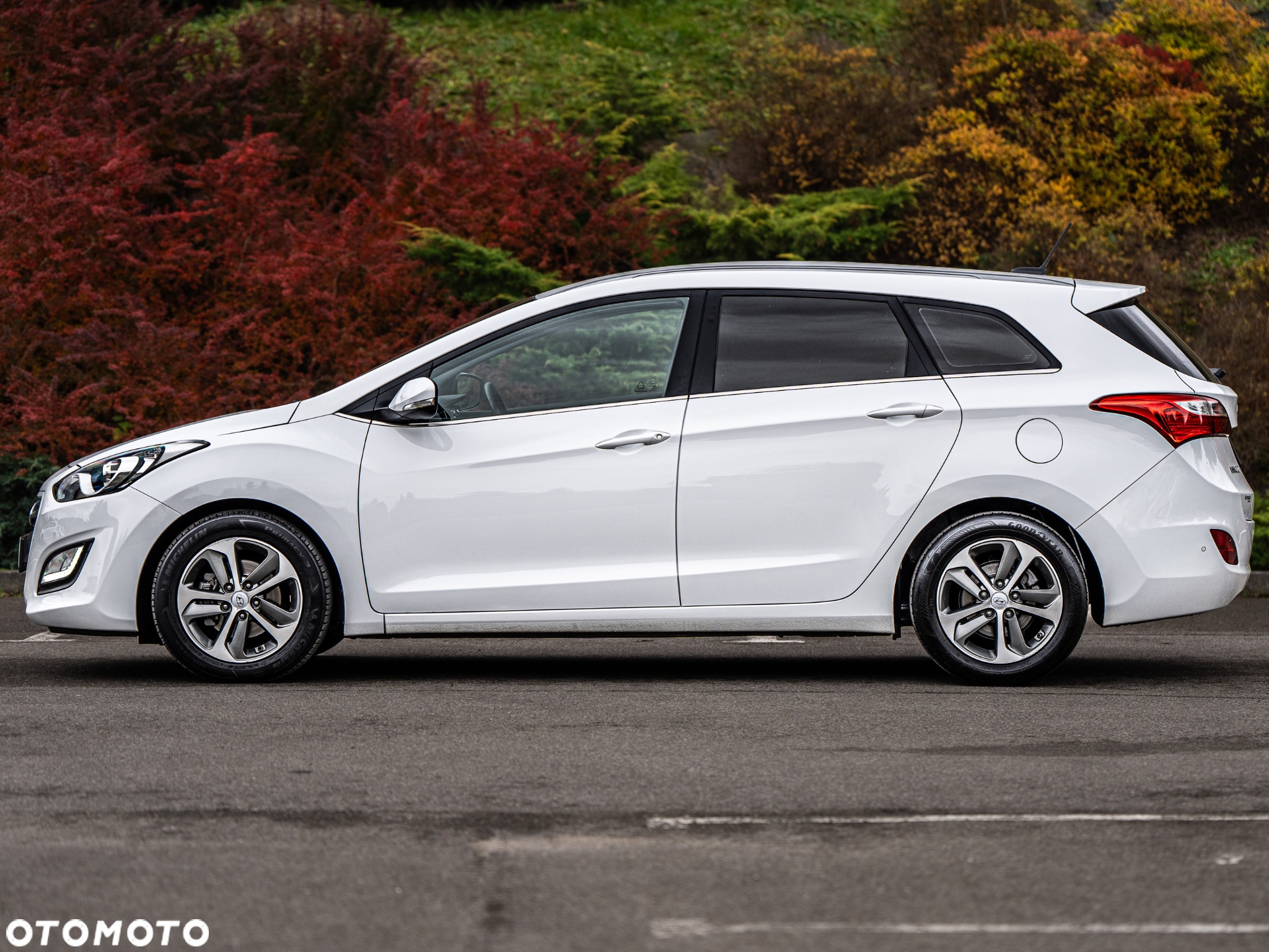 Hyundai i30 1.6 CRDi BlueDrive Premium - 6