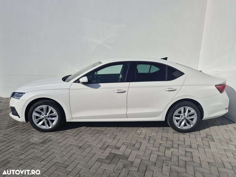 Skoda Octavia 2.0 TDI DSG Style - 2