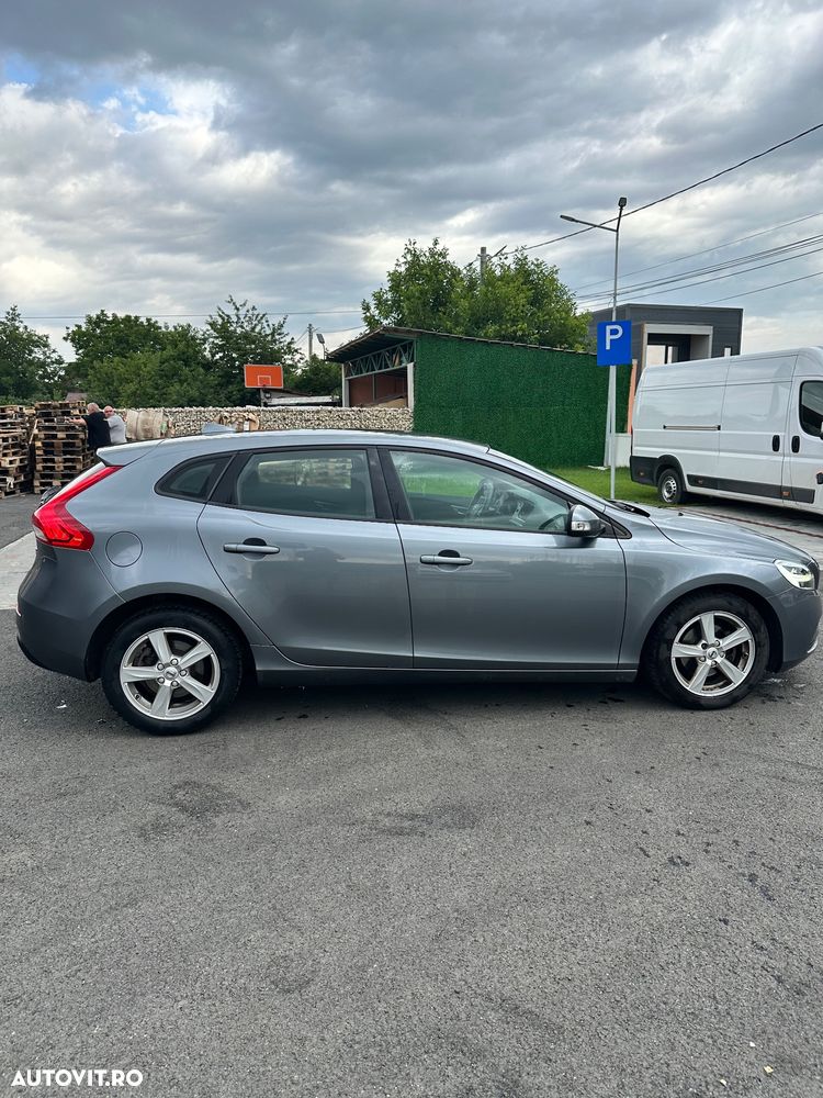 Volvo V40 D2 Basic - 3