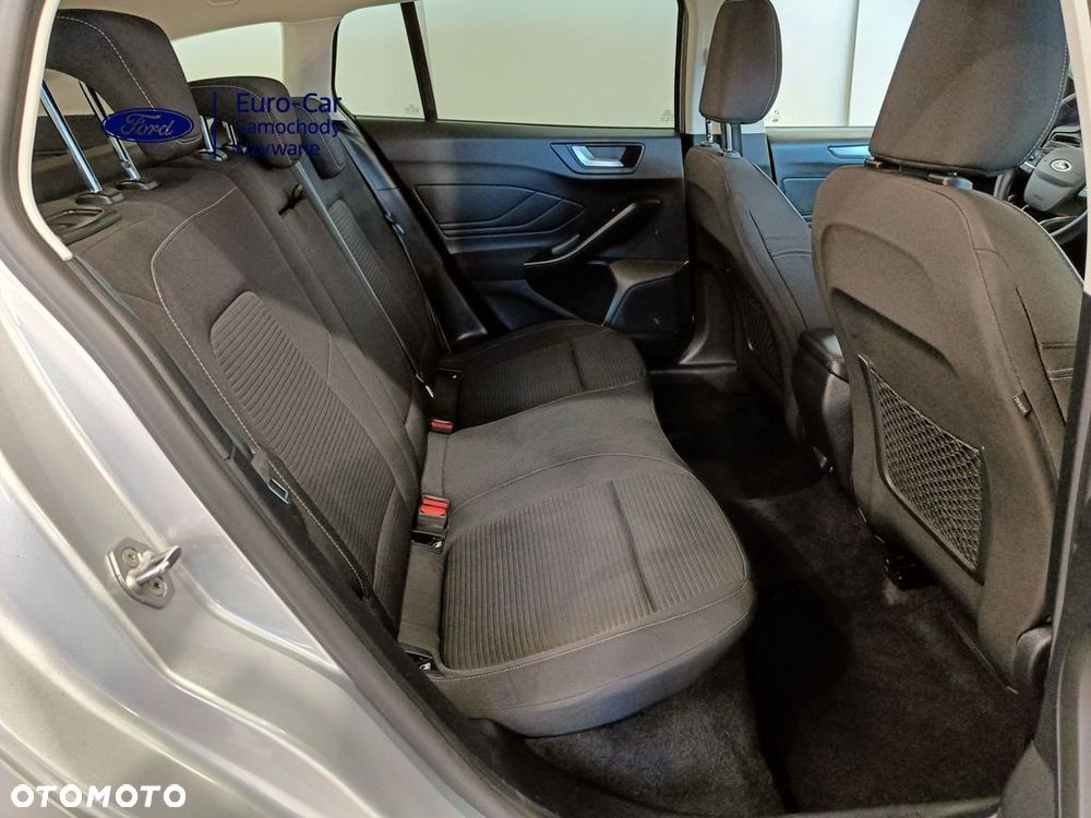Ford Focus 1.0 EcoBoost Titanium X - 27