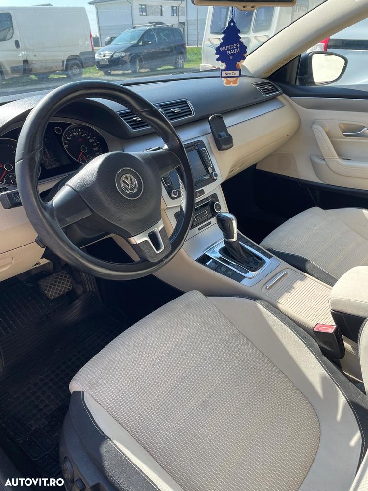 Volkswagen Passat 2.0 TDI BlueMotion Tehnology DSG Comfortline - 8