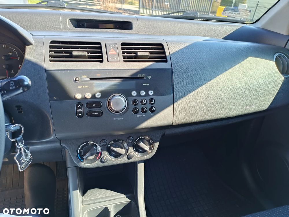 Suzuki Swift 1.3 GC (klm) - 17
