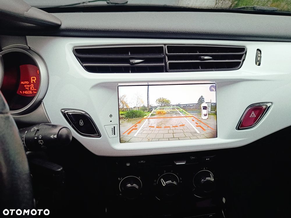 Citroën C3 1.4 VTi Exclusive MAP - 11