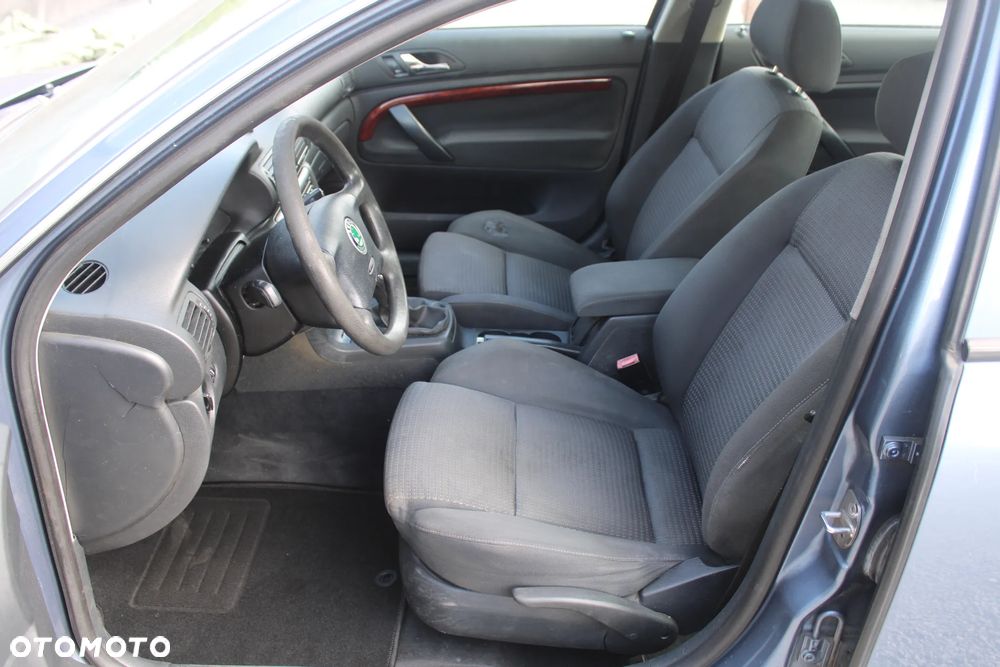 Skoda Superb 1.8T Comfort - 16
