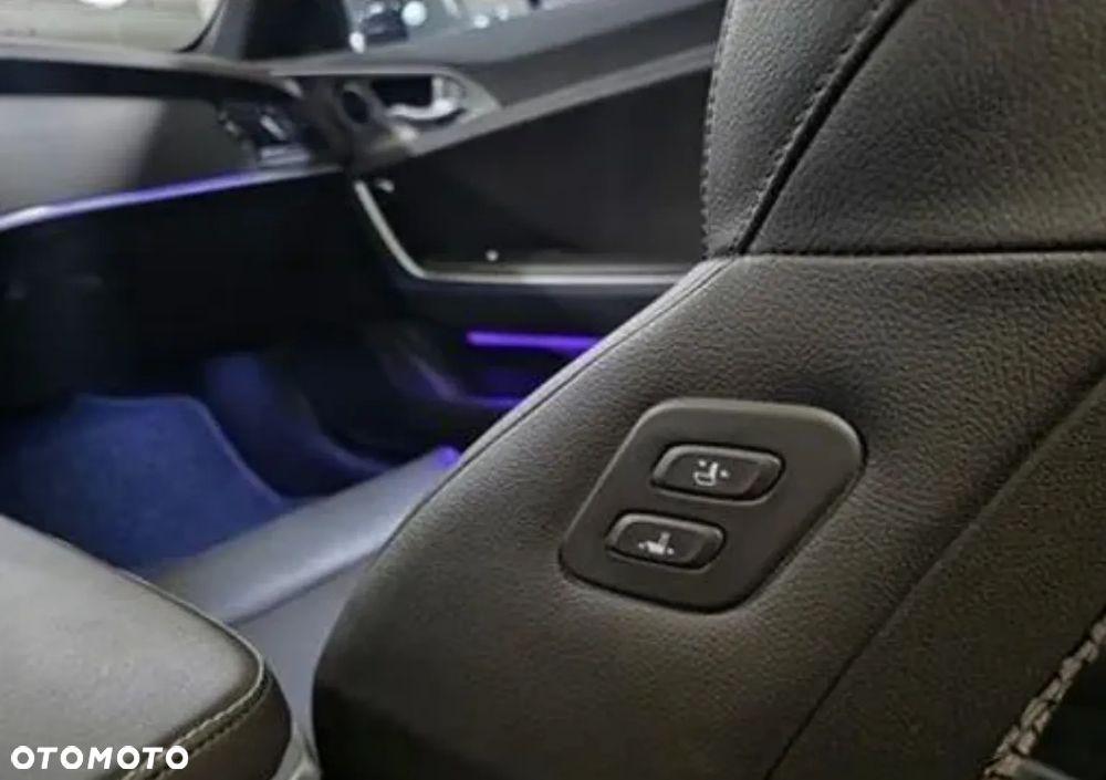 Kia Stinger - 21