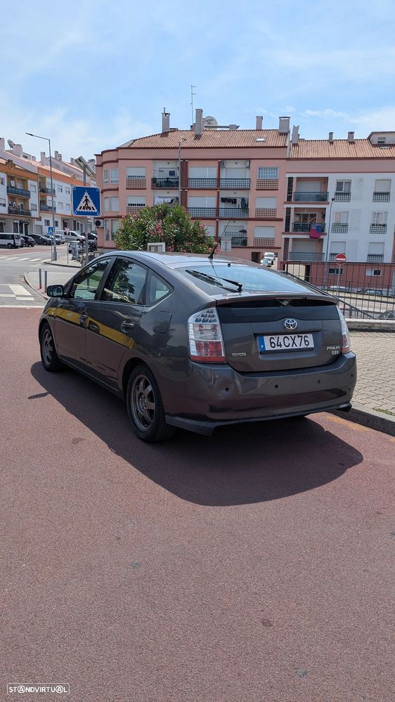 Toyota Prius 1.5 VVT-i HSD Sol - 5
