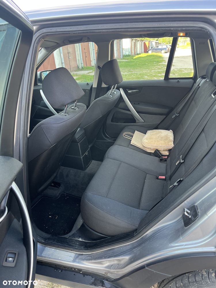 BMW X3 2.0d - 9