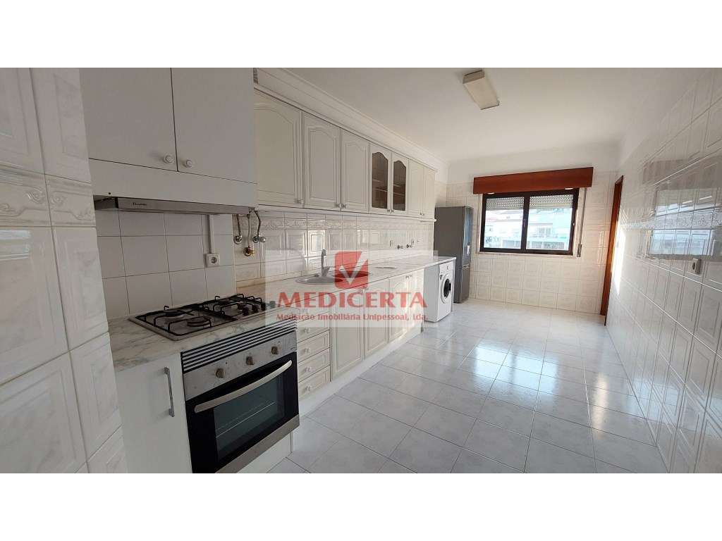 T2 - Boas Áreas - Idanha - Belas - Grande imagem: 3/17