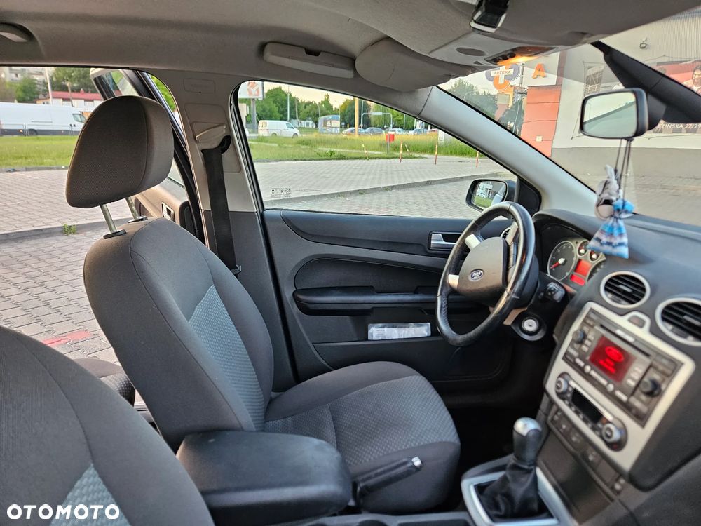 Ford Focus Turnier 1.8 Style+ - 26