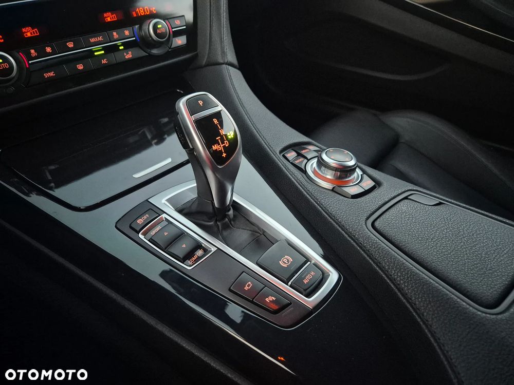 BMW Seria 6 650i - 16