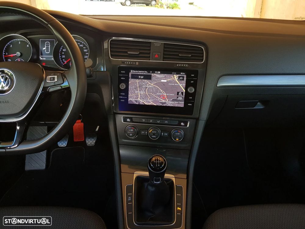 VW Golf Variant 1.6 TDi Confortline - 15
