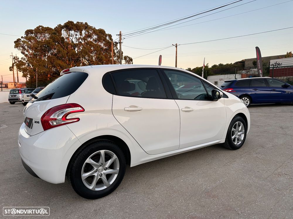 Peugeot 208 1.4 HDi Active - 4