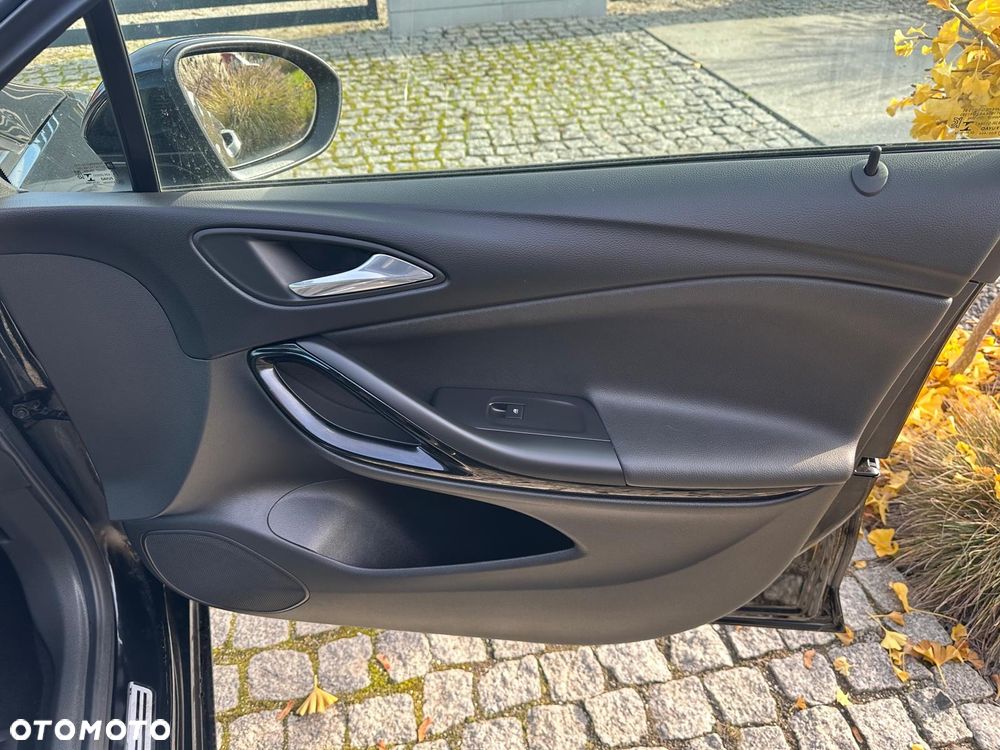 Opel Astra 1.2 Turbo Edition - 11