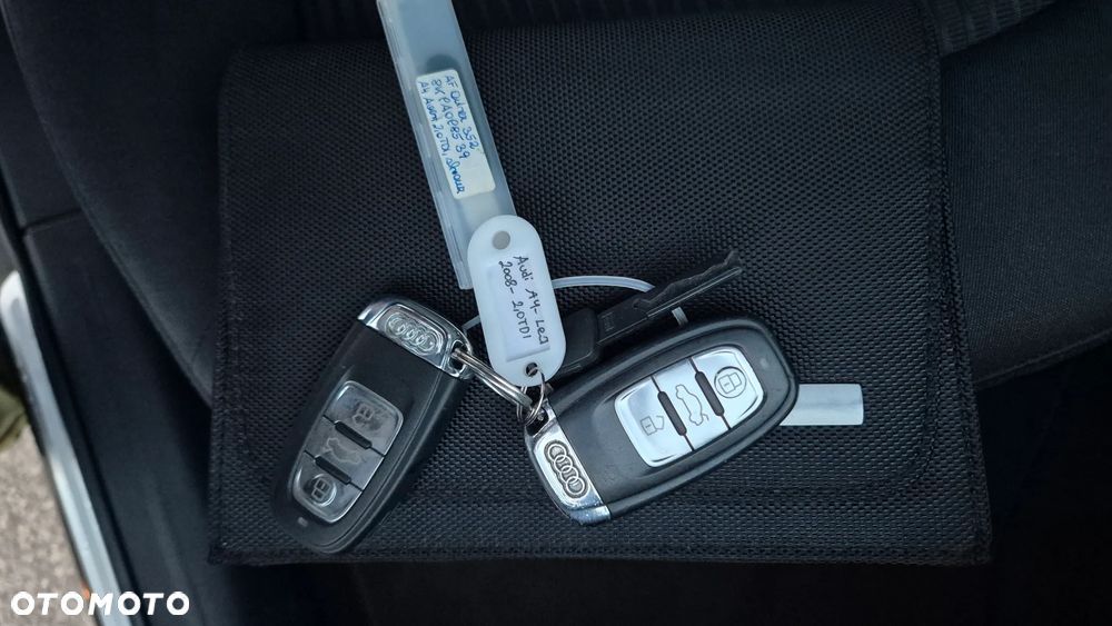 Audi A4 Avant 2.0 TDI DPF Attraction - 19