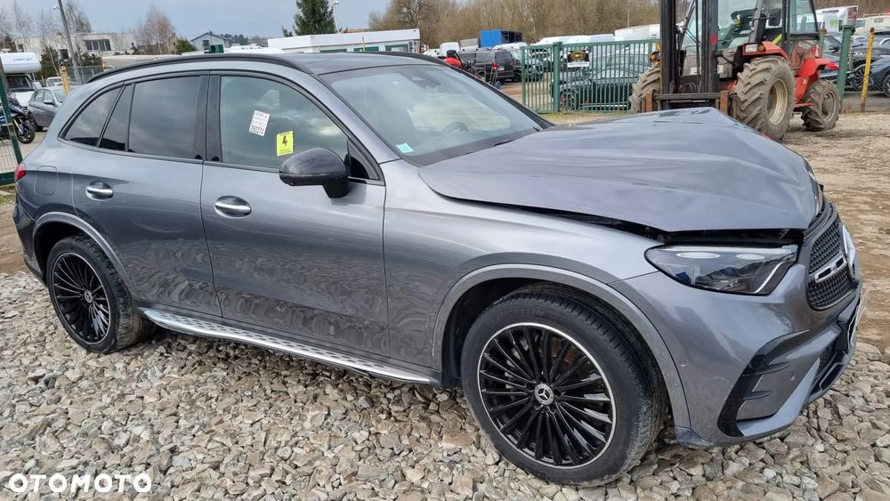 Mercedes-Benz GLC 220 d 4Matic 9G-TRONIC AMG Line Advanced - 5