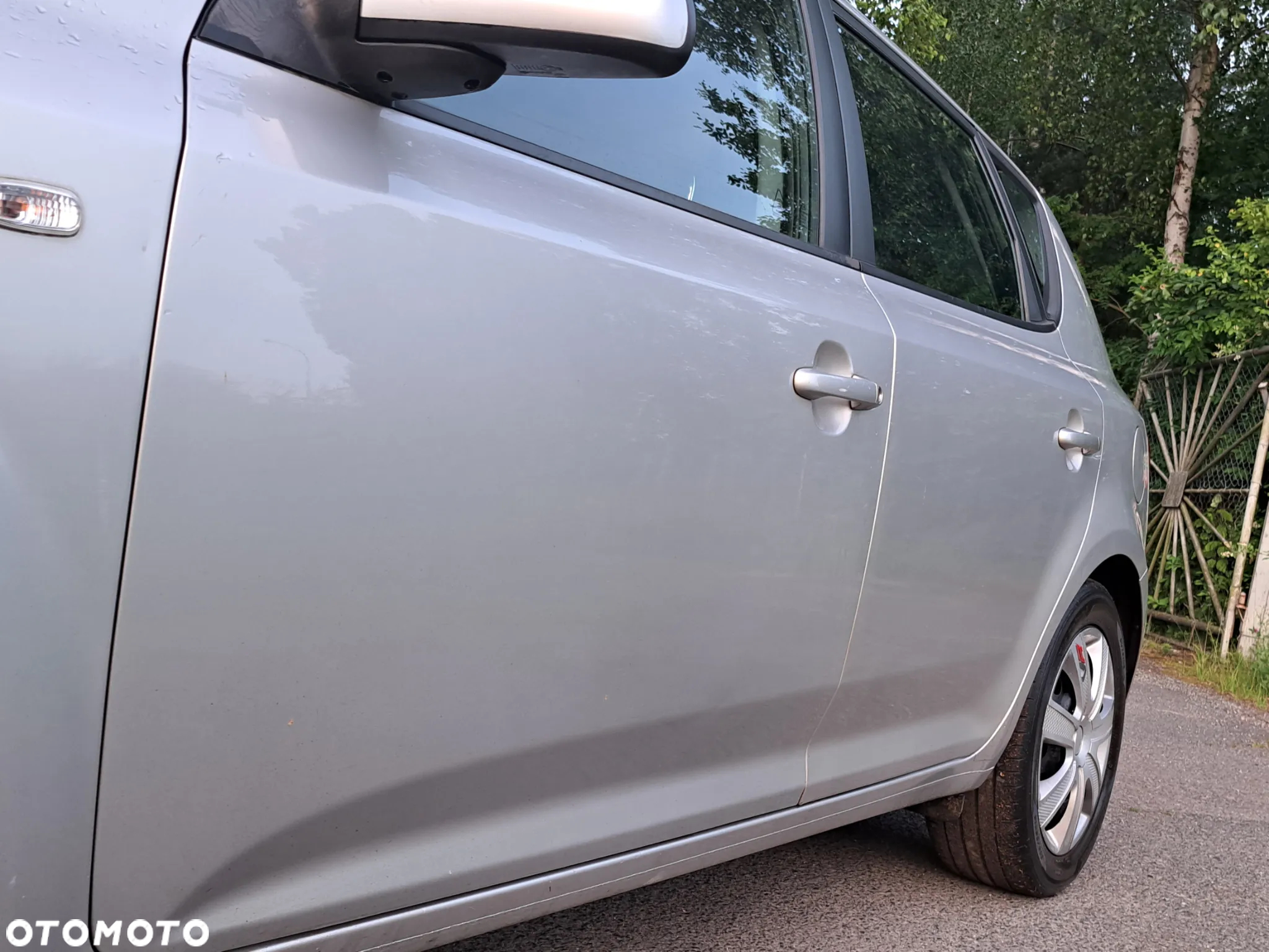 Kia Ceed - 11