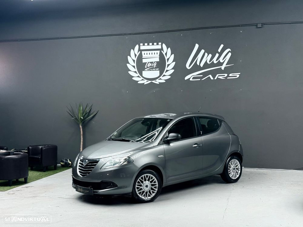Lancia Ypsilon 1.3 MultiJet Gold - 4
