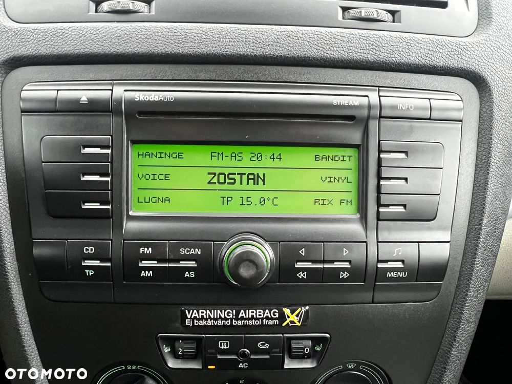 Skoda Octavia 1.6 Ambiente - 18