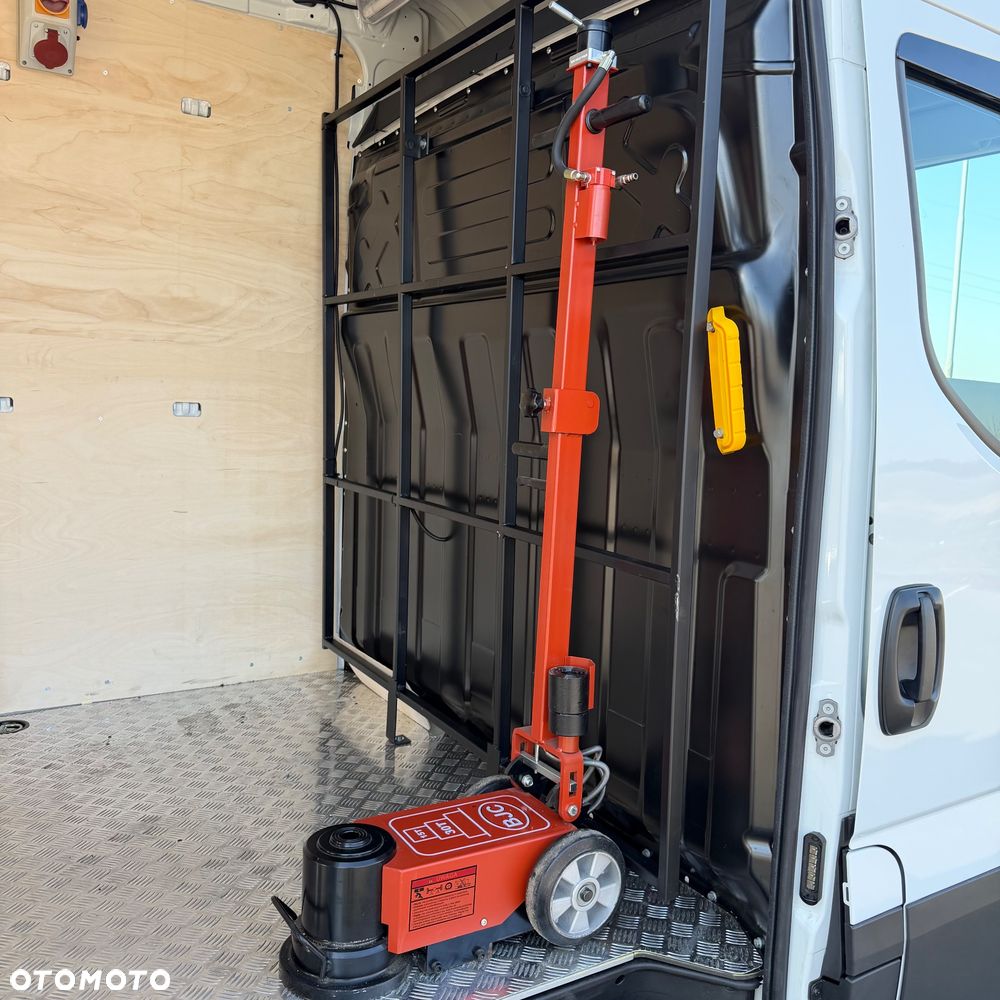 Iveco 35s18 - 4