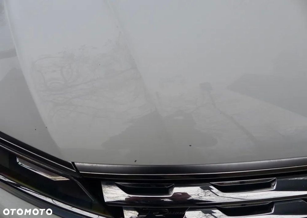 Volkswagen Tiguan - 12