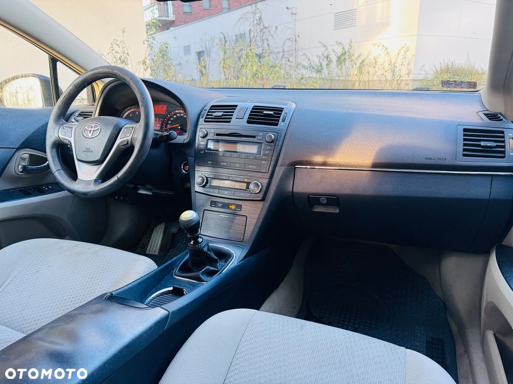 Toyota Avensis 2.0 D-4D Sol plus - 21