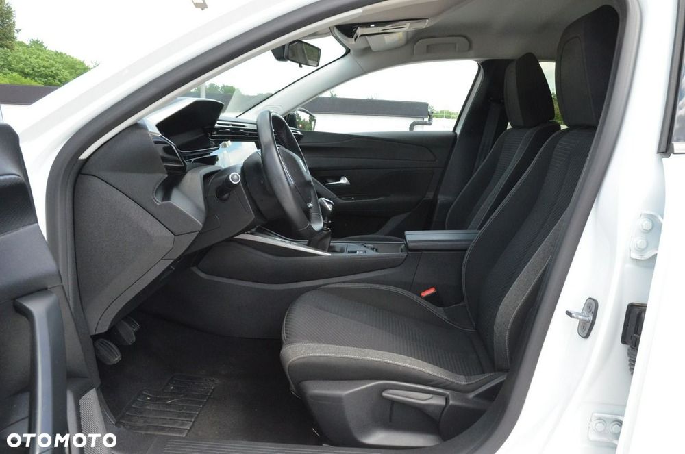 Peugeot 308 BlueHDi 130 EAT8 Style - 22