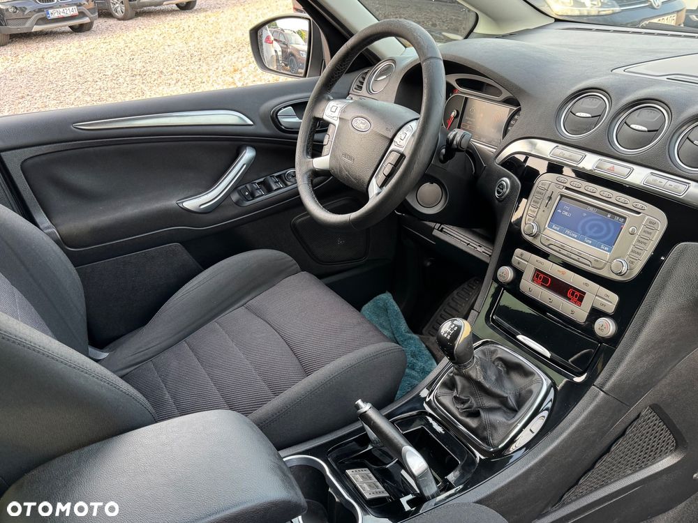 Ford S-Max - 28
