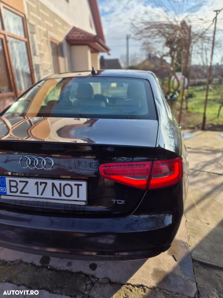 Audi A4 2.0 TDI Multitronic - 11