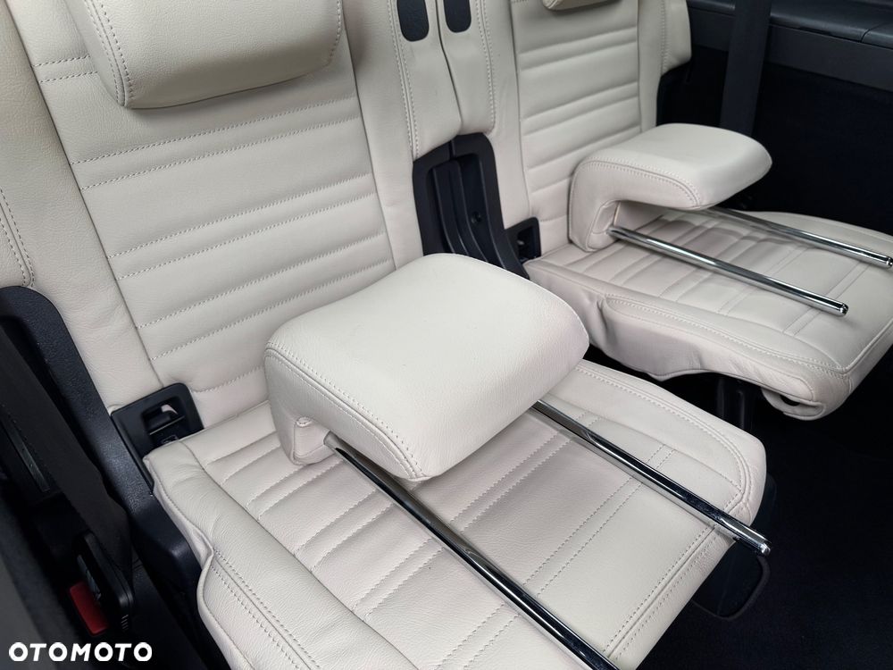 Volkswagen Touran 2.0 TDI SCR DSG Highline - 23