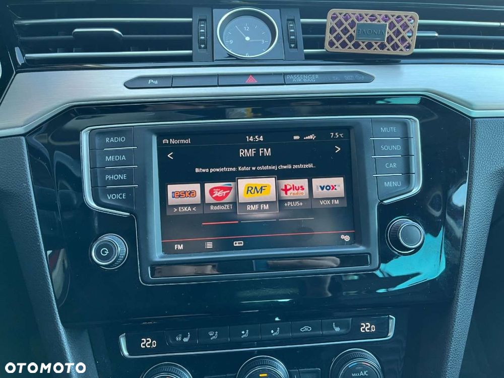 Volkswagen Passat - 17