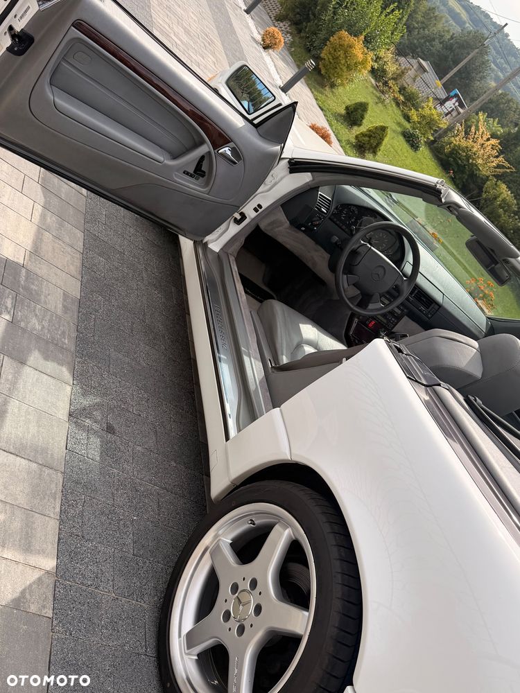 Mercedes-Benz SL - 23