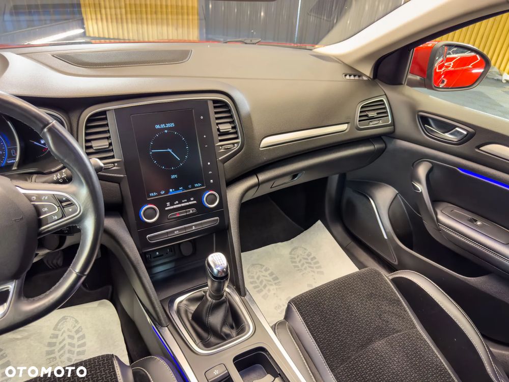 Renault Megane ENERGY TCe 130 INTENS - 20