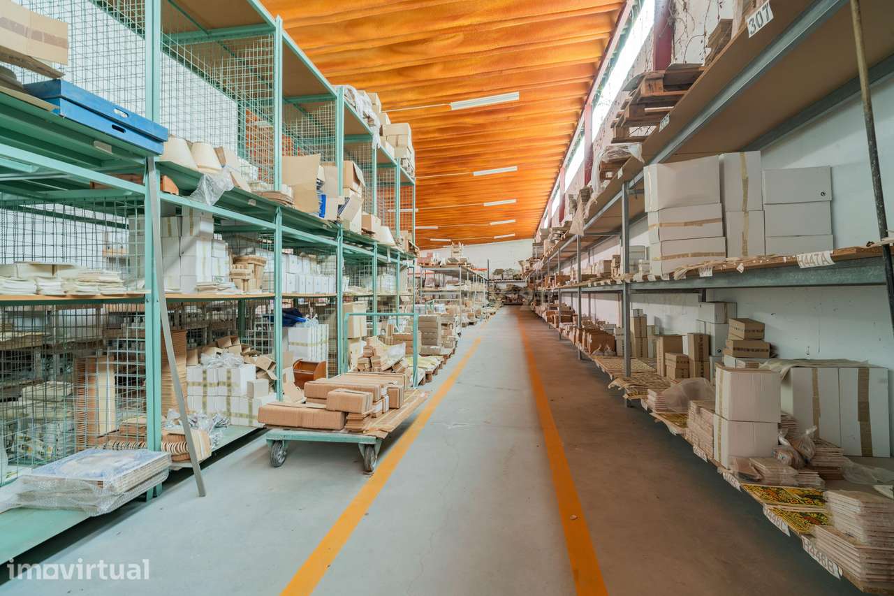 Fábrica de Faianças Totalmente Equipada | Aljubarrota – Alcobaça - Grande imagem: 2/40