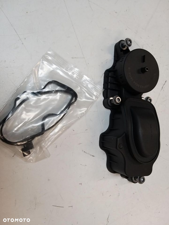 Separator oleju BMW 3 E90 3 E913 E92), 3 E93 5 E60 5 E61 7E65, E66, E67 X3 E83 X5 E70 3.0D 06.02.-13