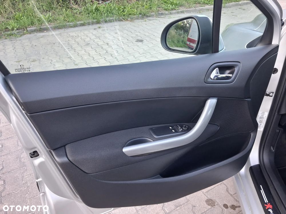 Peugeot 308 1.6 HDi Premium - 21