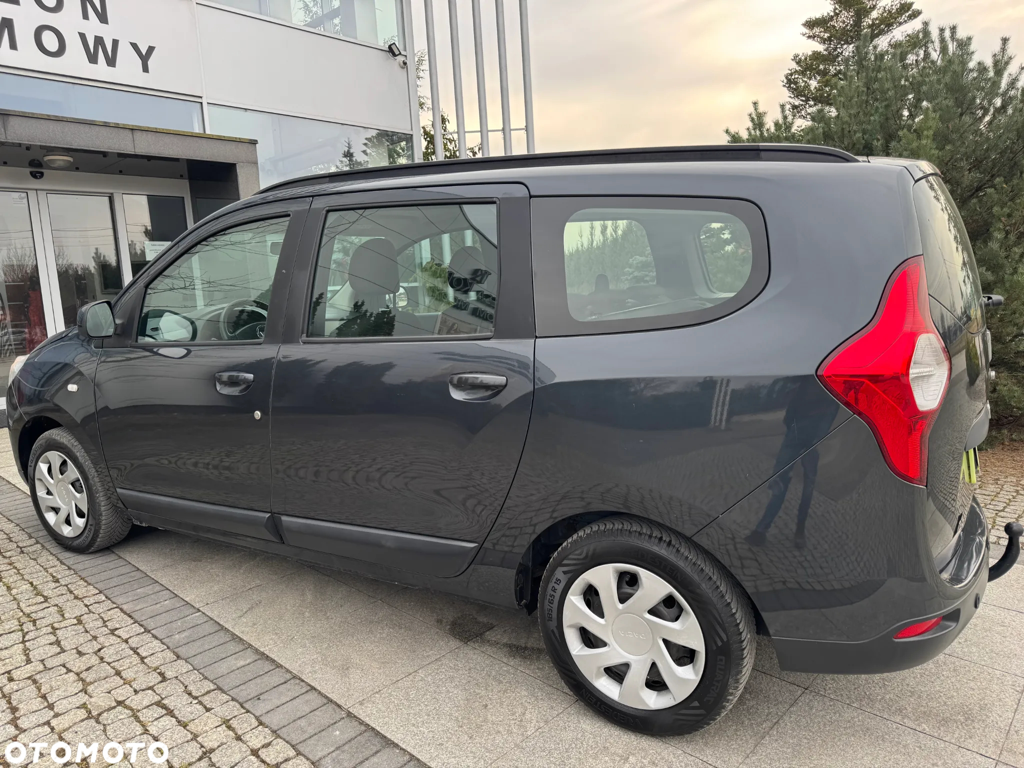 Dacia Lodgy 1.6 MPI 85 Prestige - 19