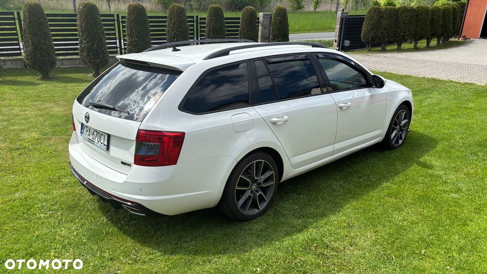 Skoda Octavia 2.0 TDI RS DSG - 8