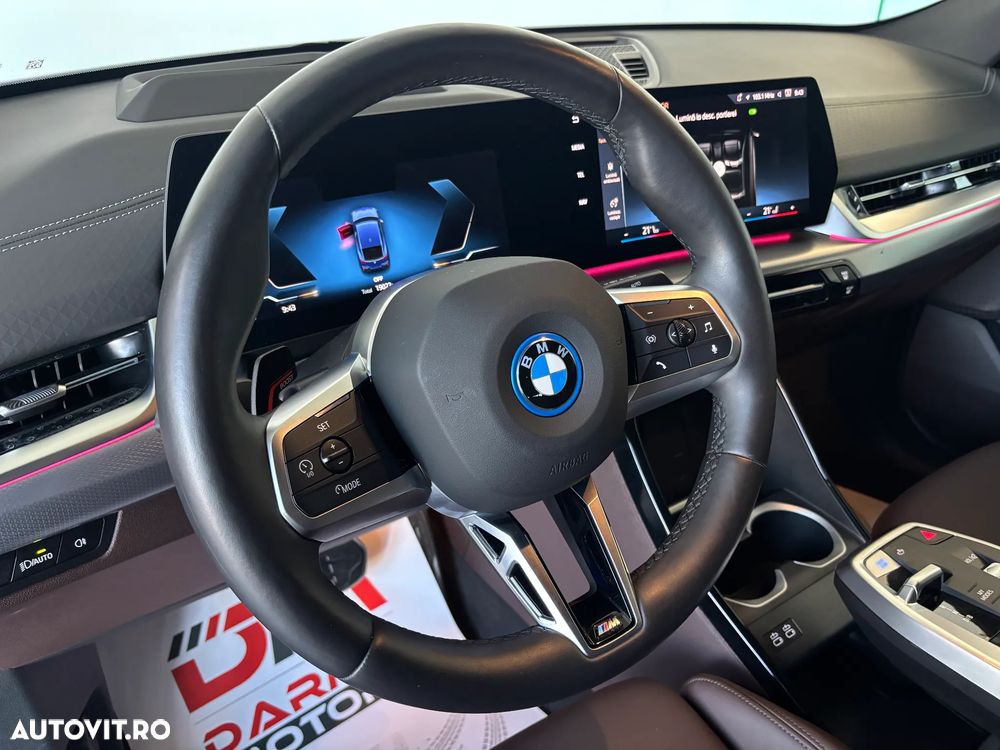 BMW iX2 - 11