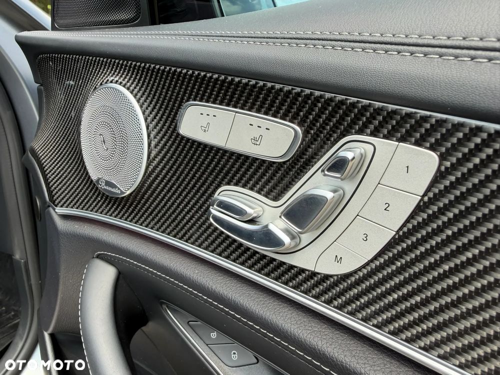 Mercedes-Benz Klasa E AMG 63 S 4Matic+ AMG Speedshift MCT-9G - 24