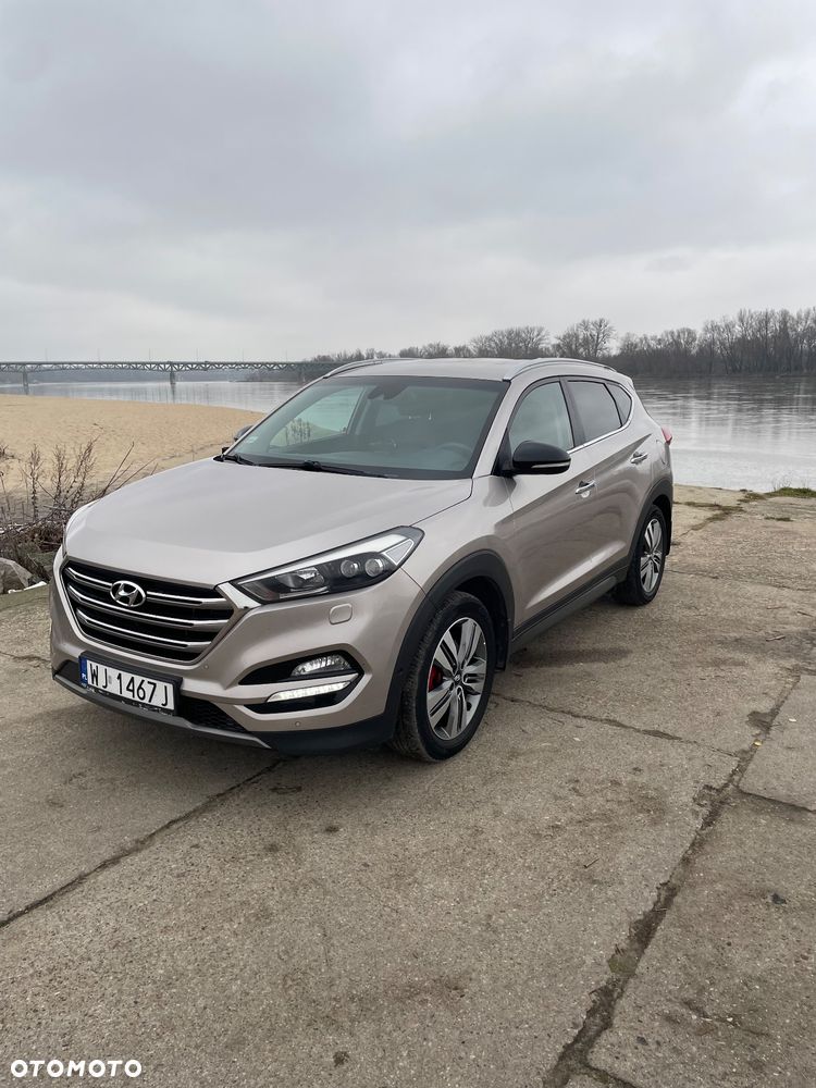 Hyundai Tucson 2.0 CRDI 4WD Automatik Premium - 2