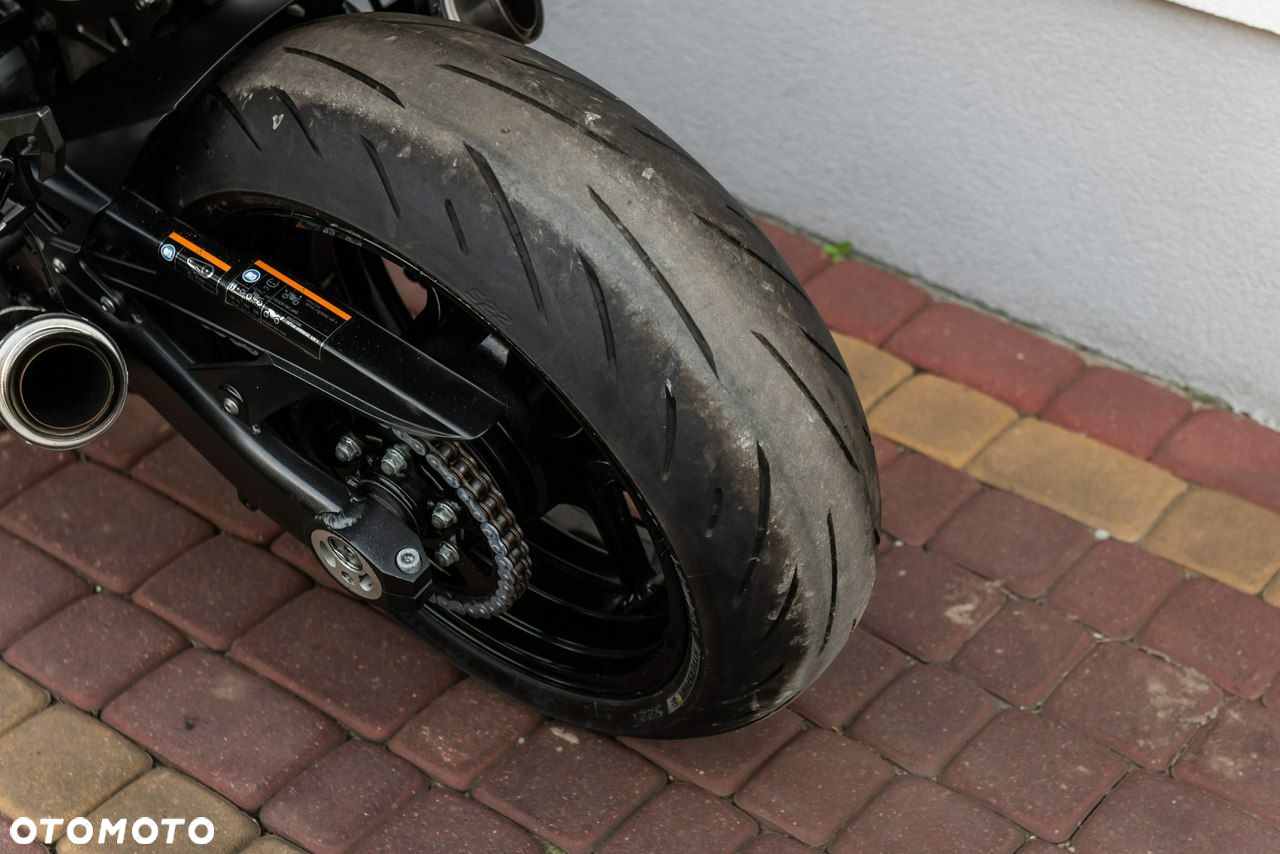 Kawasaki Z - 8