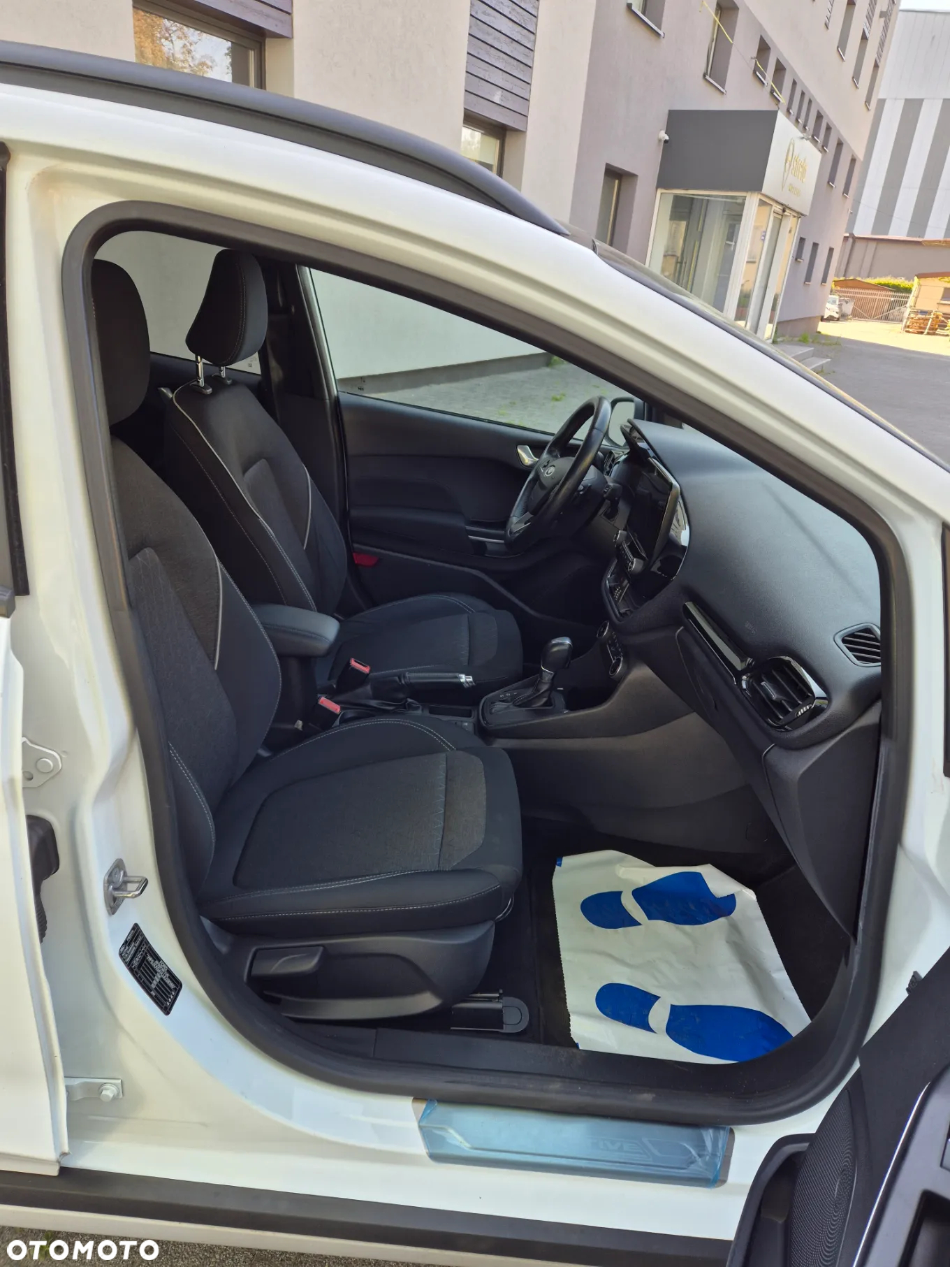 Ford Fiesta 1.0 EcoBoost S&S ACTIVE X - 12